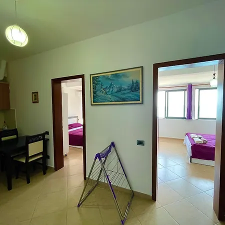 Kloi Beachfront מלון Shëngjin