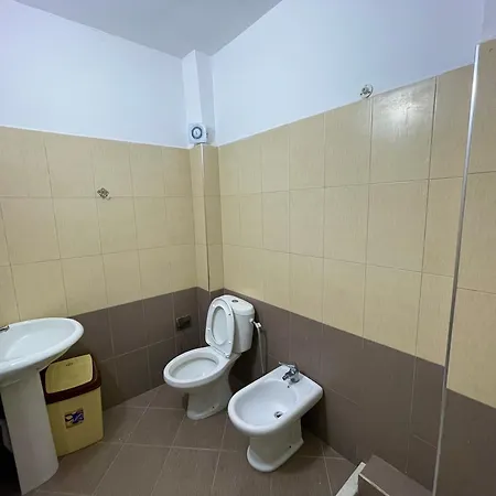 Kloi Beachfront מלון 2*