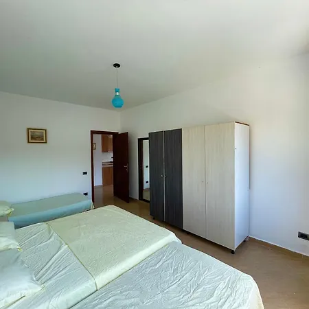Kloi Beachfront ホテル 2*