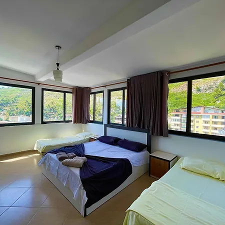Kloi Beachfront ホテル Shëngjin