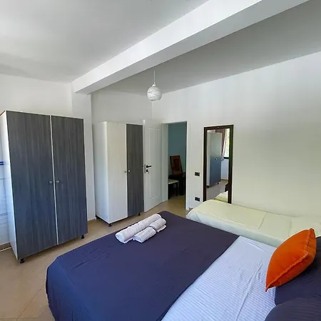 Kloi Beachfront 2*