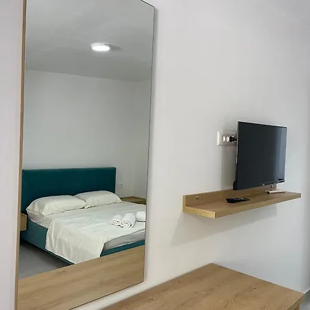 Kloi Luxe Appart-hotel Hotell 2*