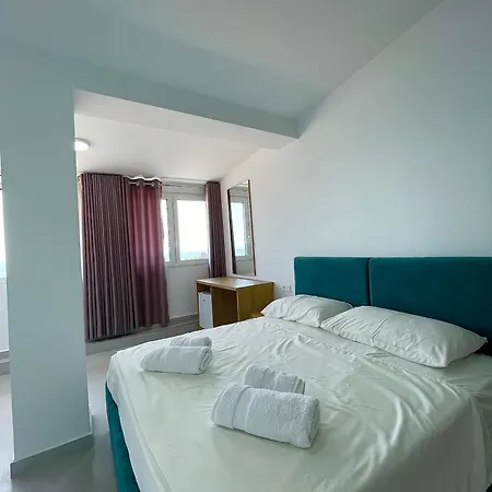 Kloi Luxe Appart-hotel Hotell 2*