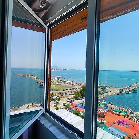 Kloi Luxe Appart-hotel Hotell 2*