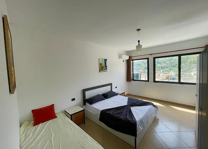 Kloi Beachfront 2*