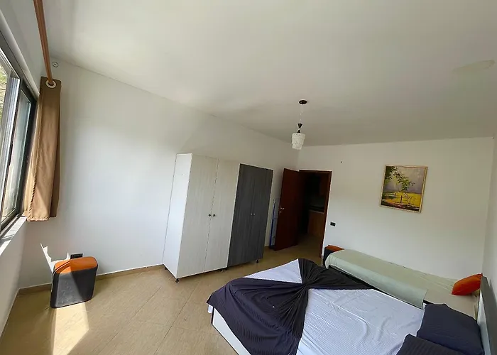 Kloi Beachfront 2* Shëngjin